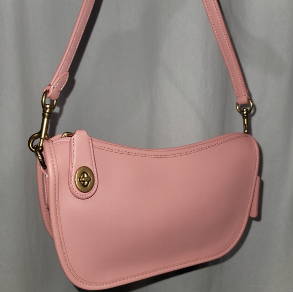 Coach Swinger in HTF color Candy Pink - Picture 9 of 10